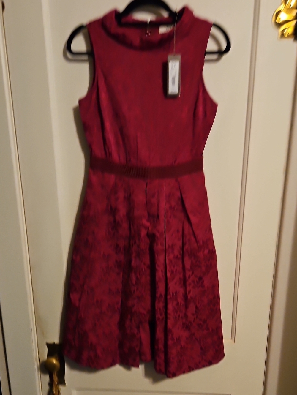 New York & Company Sleeveless Burgundy Floral Jacquard Dress
